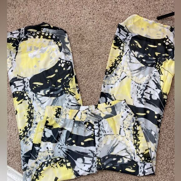Cato NWOT Wide leg high waisted chiffon lined Yellow, Black Abstract Print Pants - Picture 4 of 16